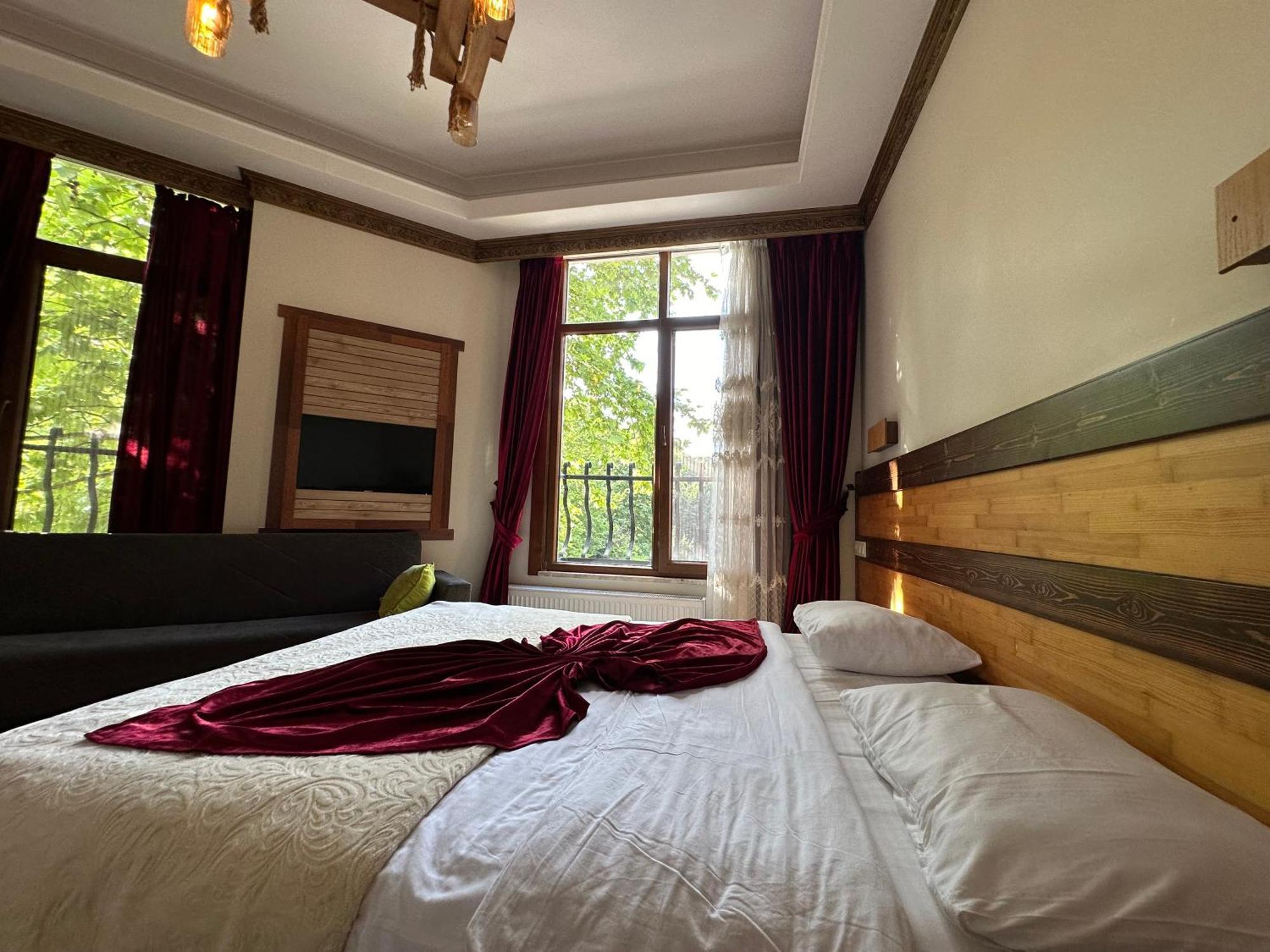 Mersu A'La Konak Otel Sapanca Exterior foto